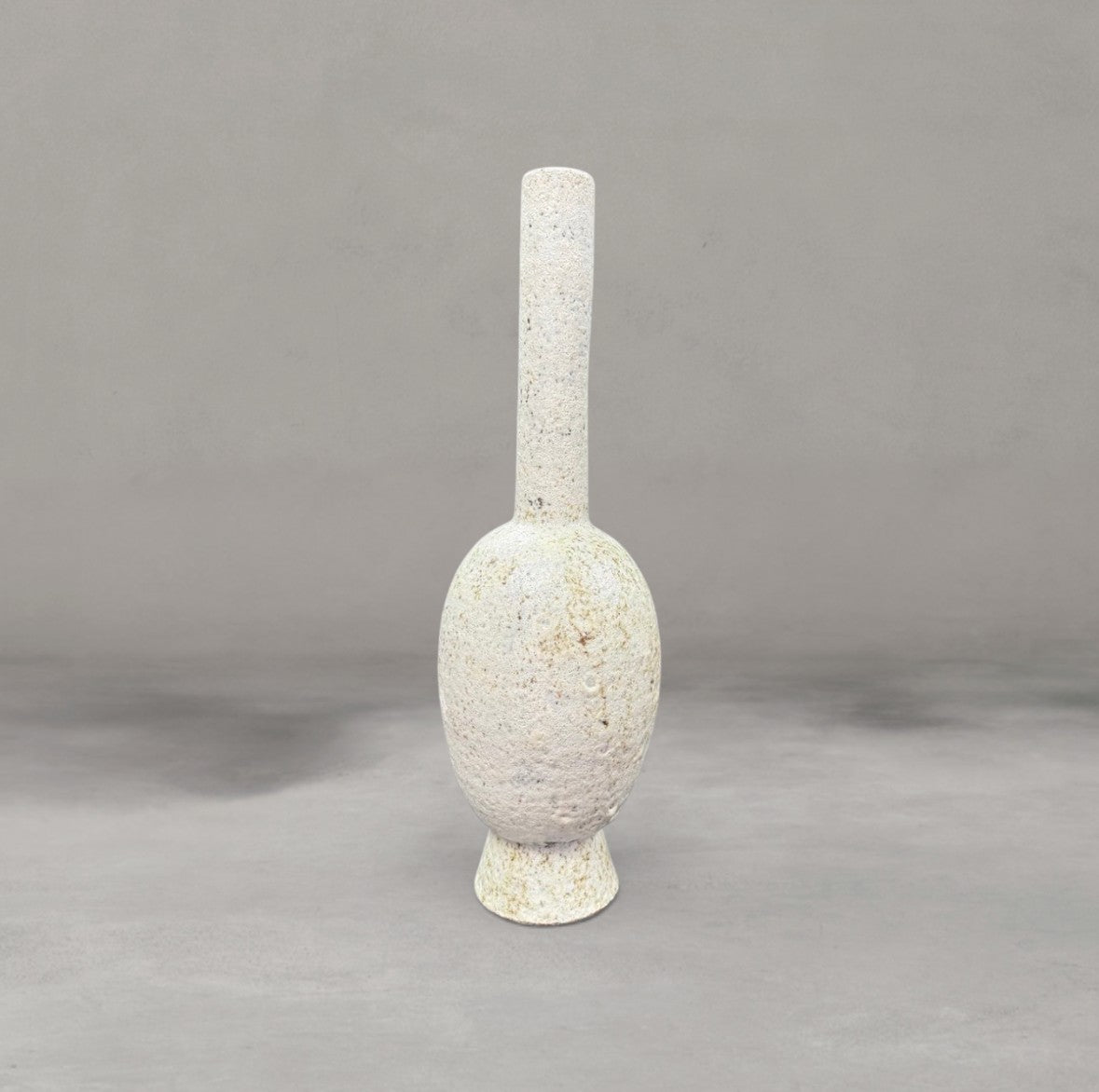 HANKI Flint Vase Tall stone finish decorative vase