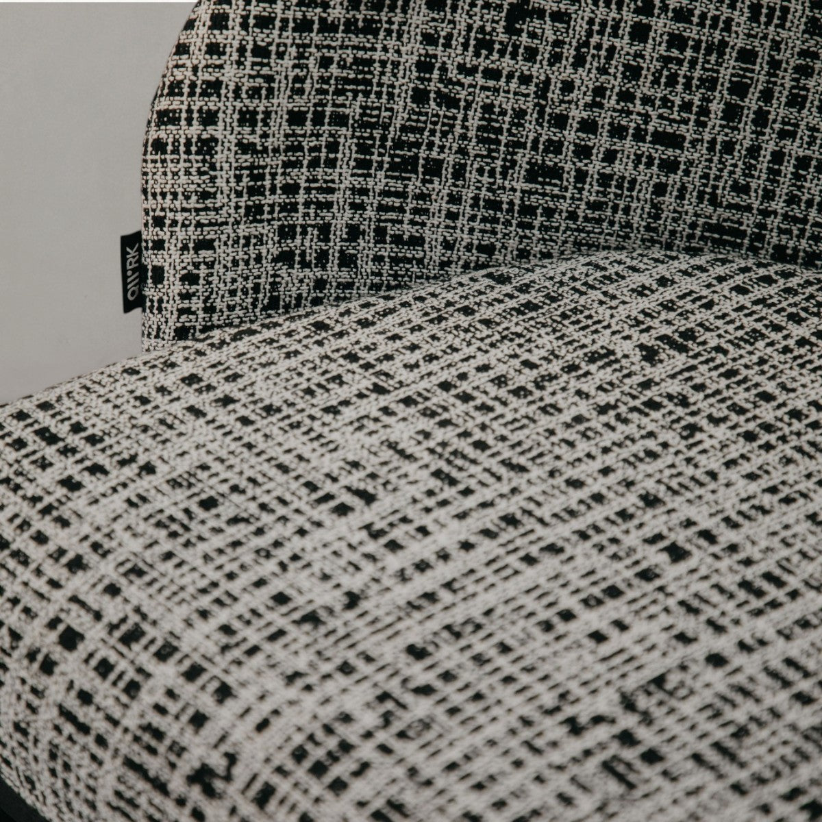 HANKI Varo Dining Chair detail view