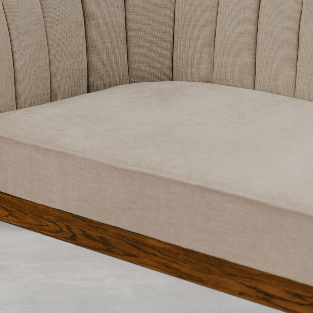 HANKI Serein sofa timber frame detail