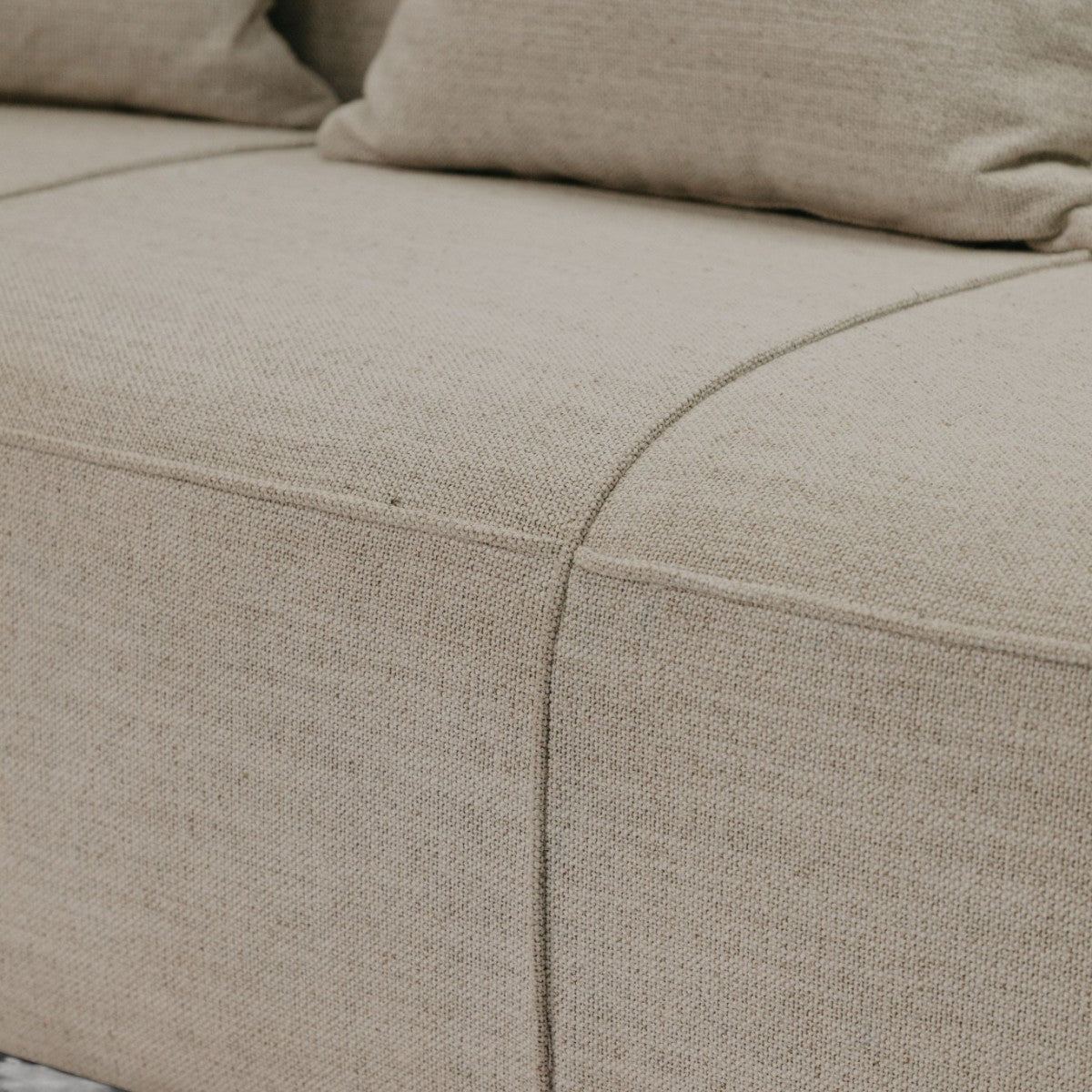 HANKI Ellure sofa stitch detail