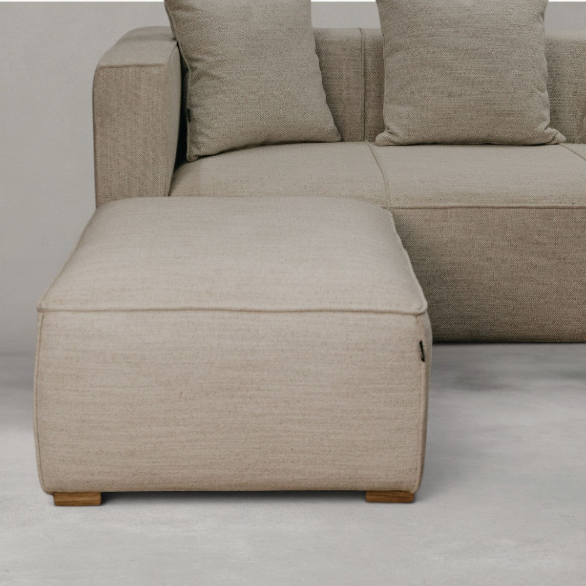 HANKI Ellure sofa lifestyle view