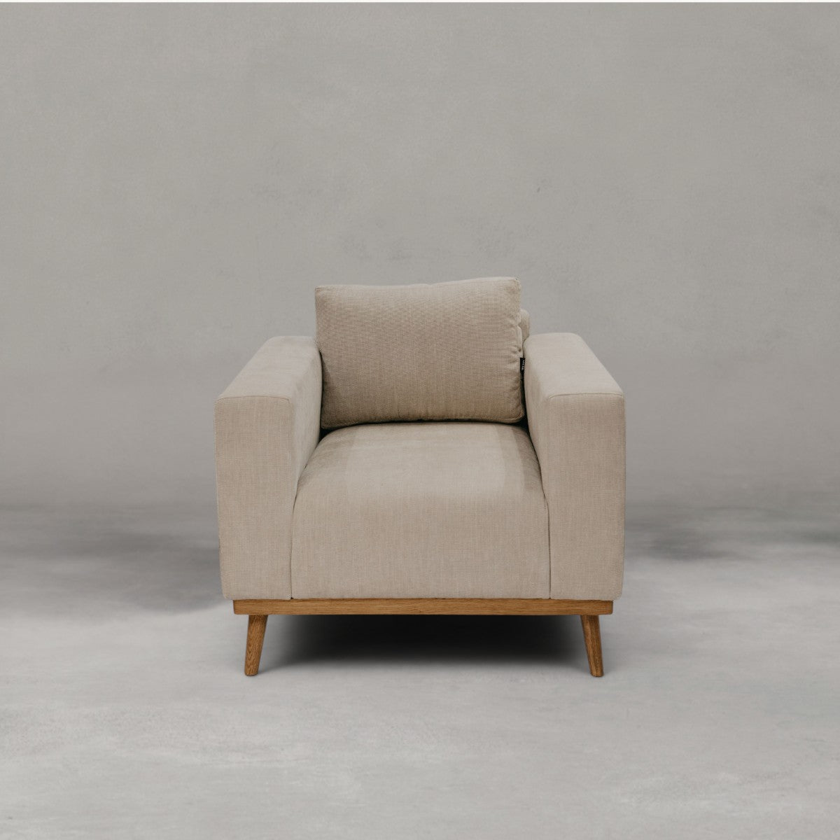 HANKI Caela chair side view
