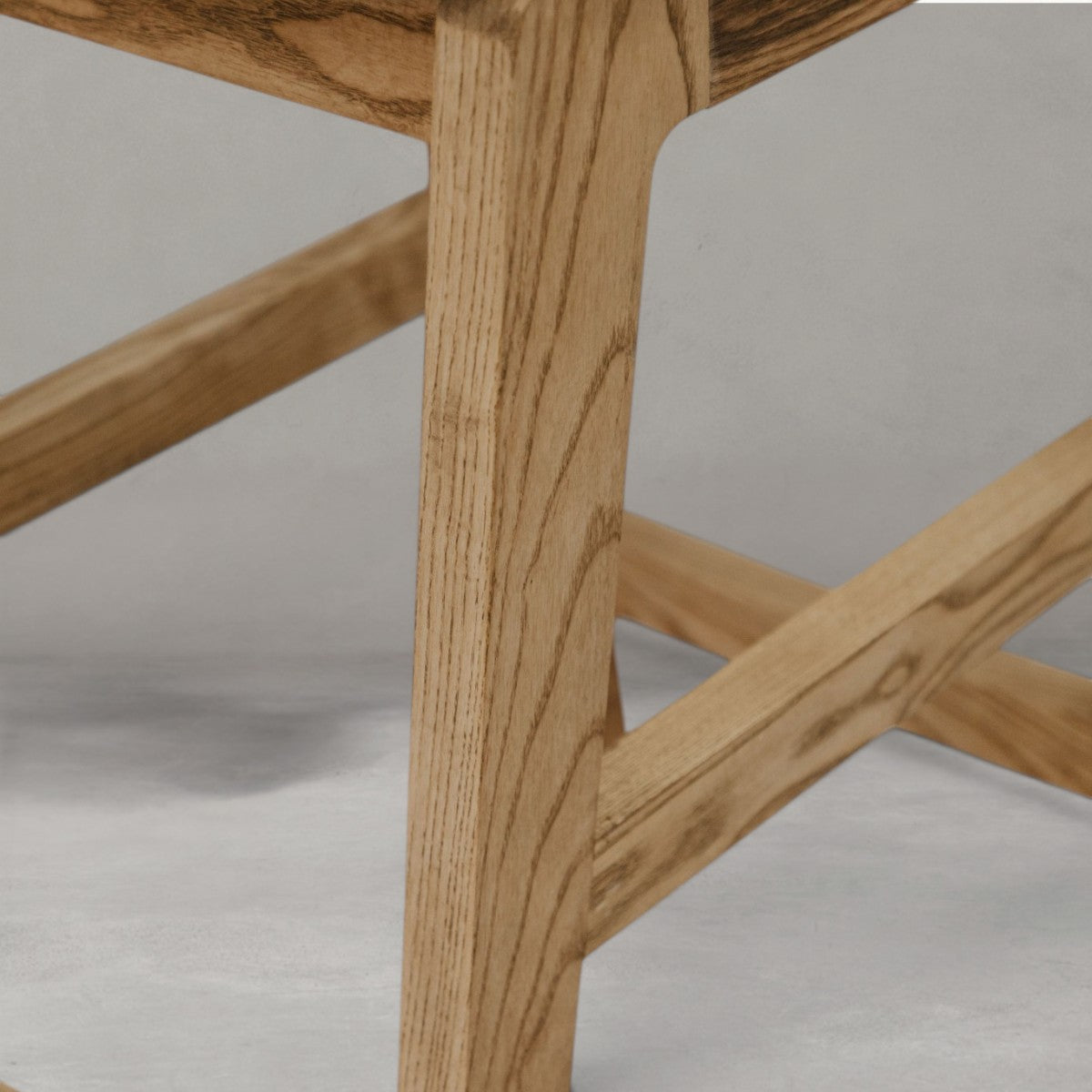 HANKI Calyx Bar Chair detail view