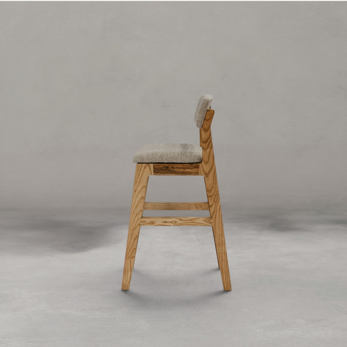HANKI Calyx Bar Chair side view