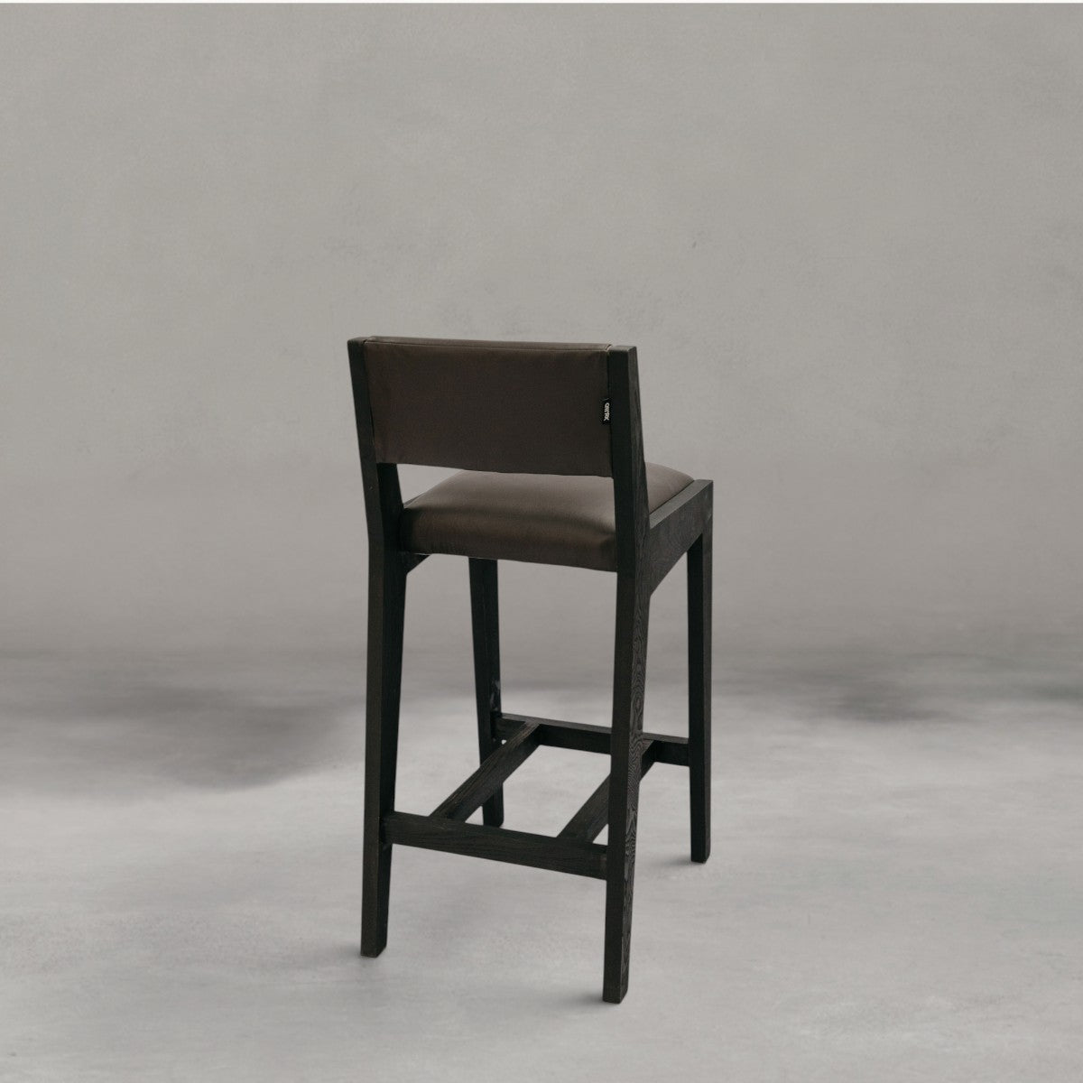 HANKI Iver Bar Chair side view