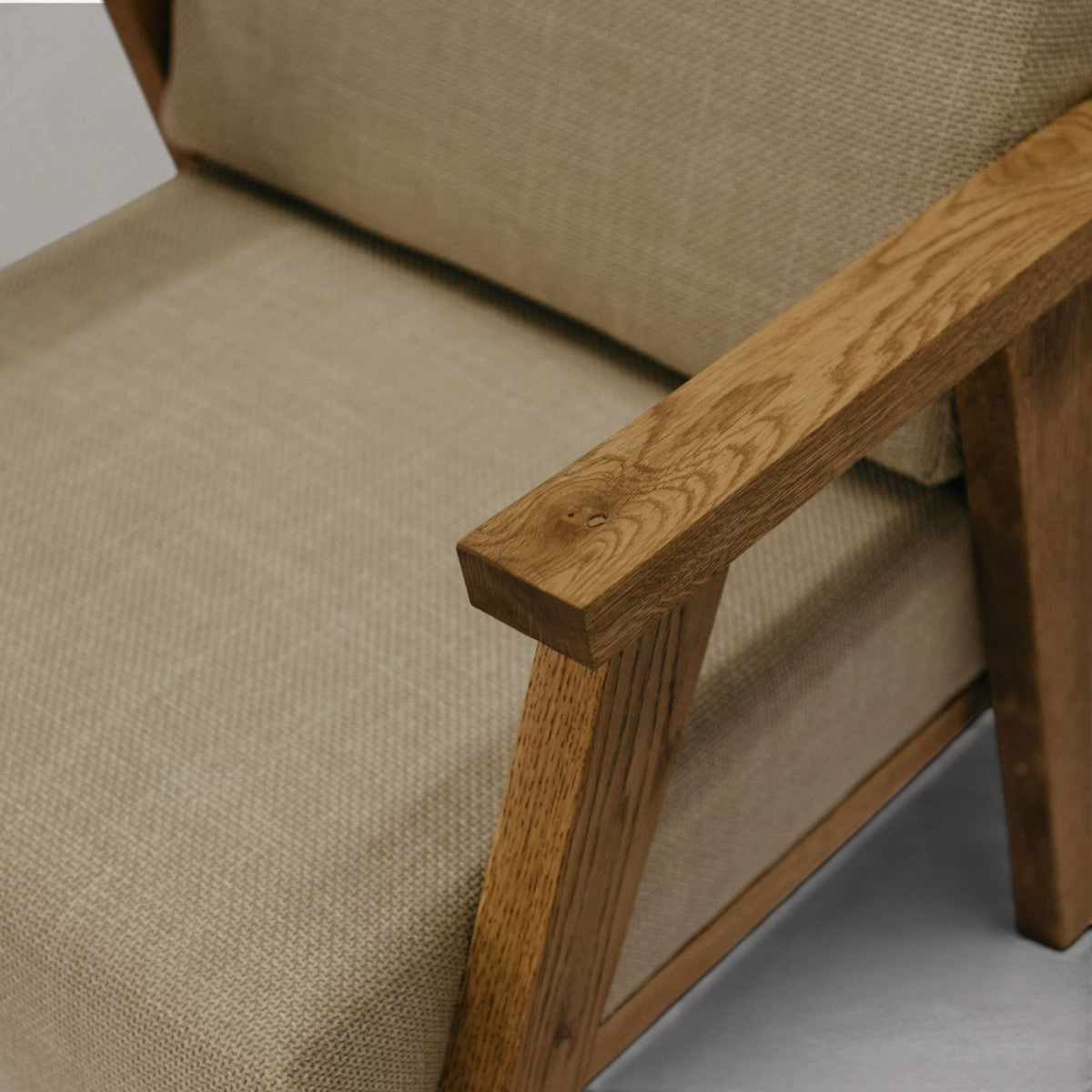 HANKI Olera chair lifestyle view