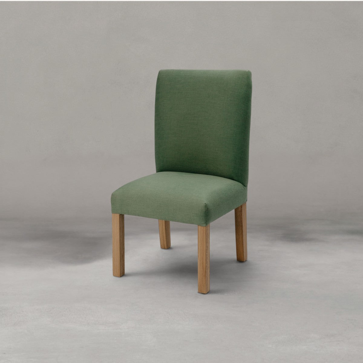 HANKI Aurel Dining Chair green luxury dining chair front view