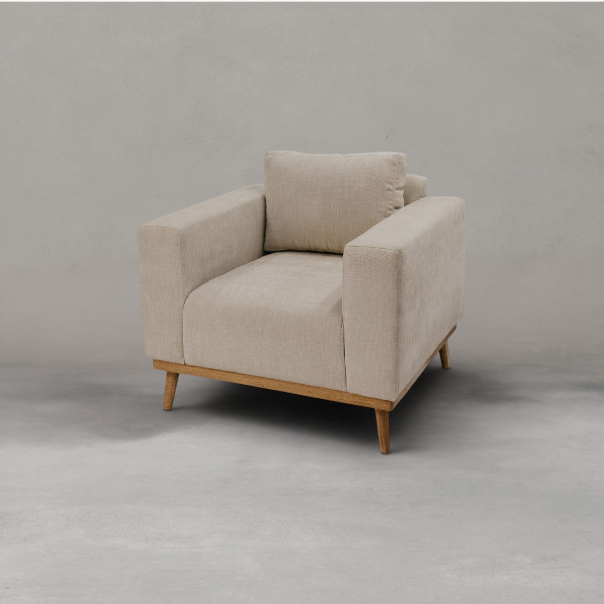 HANKI Caela occasional chair front view