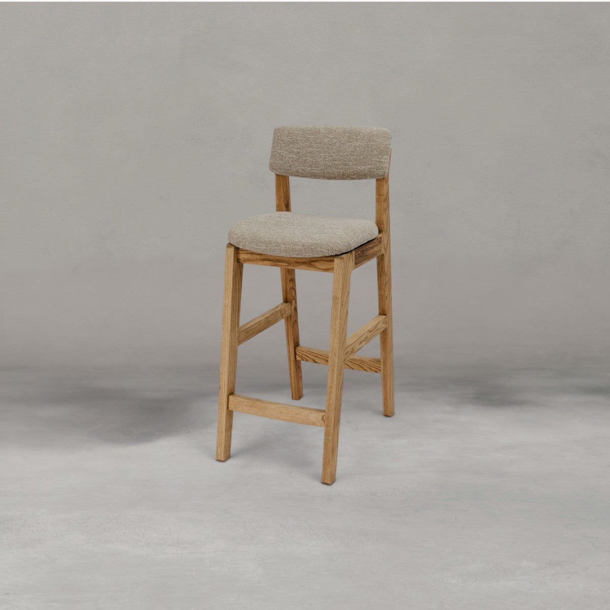 HANKI Calyx Bar Chair luxury bar seating front view