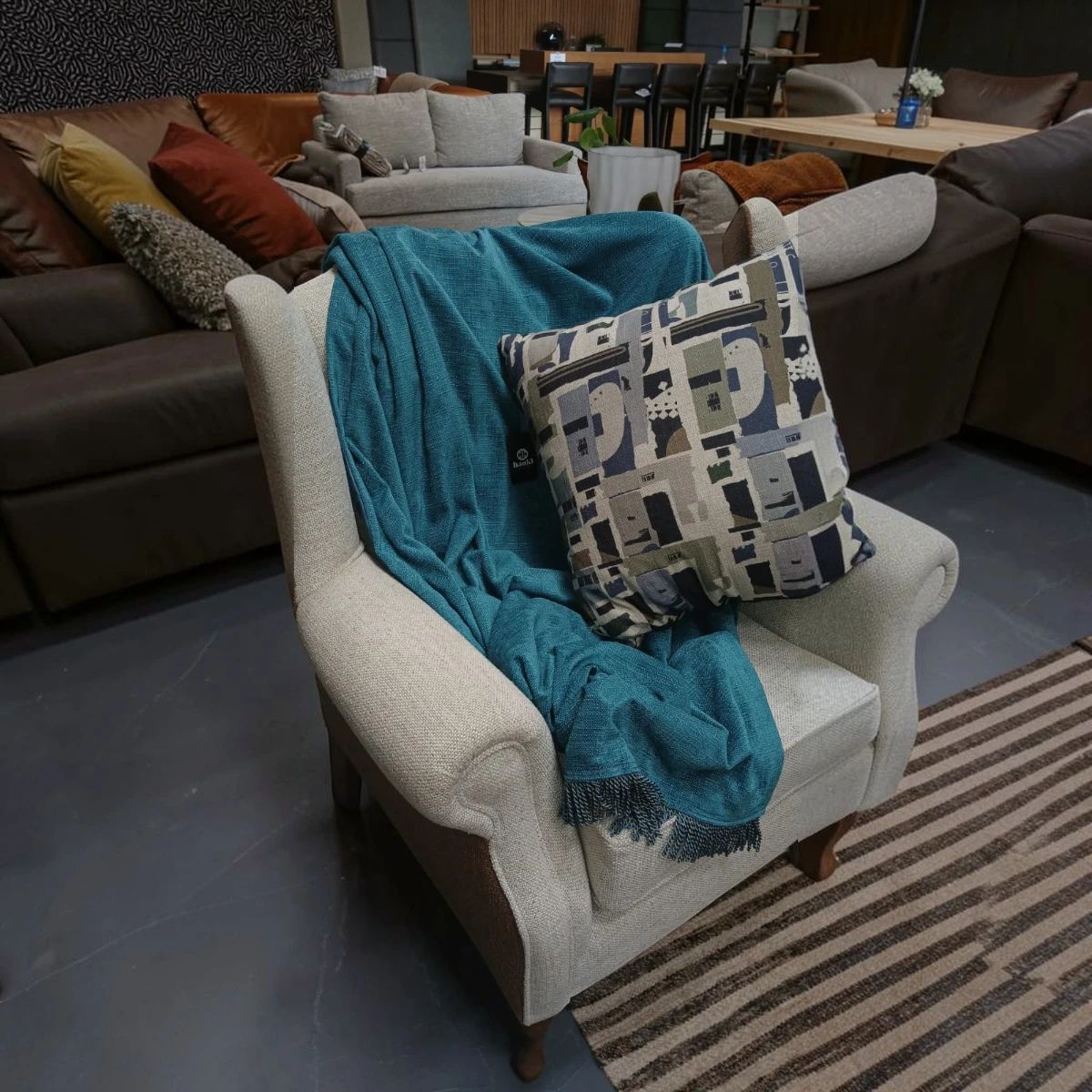 HANKI Throw Tide deep teal woven throw detail