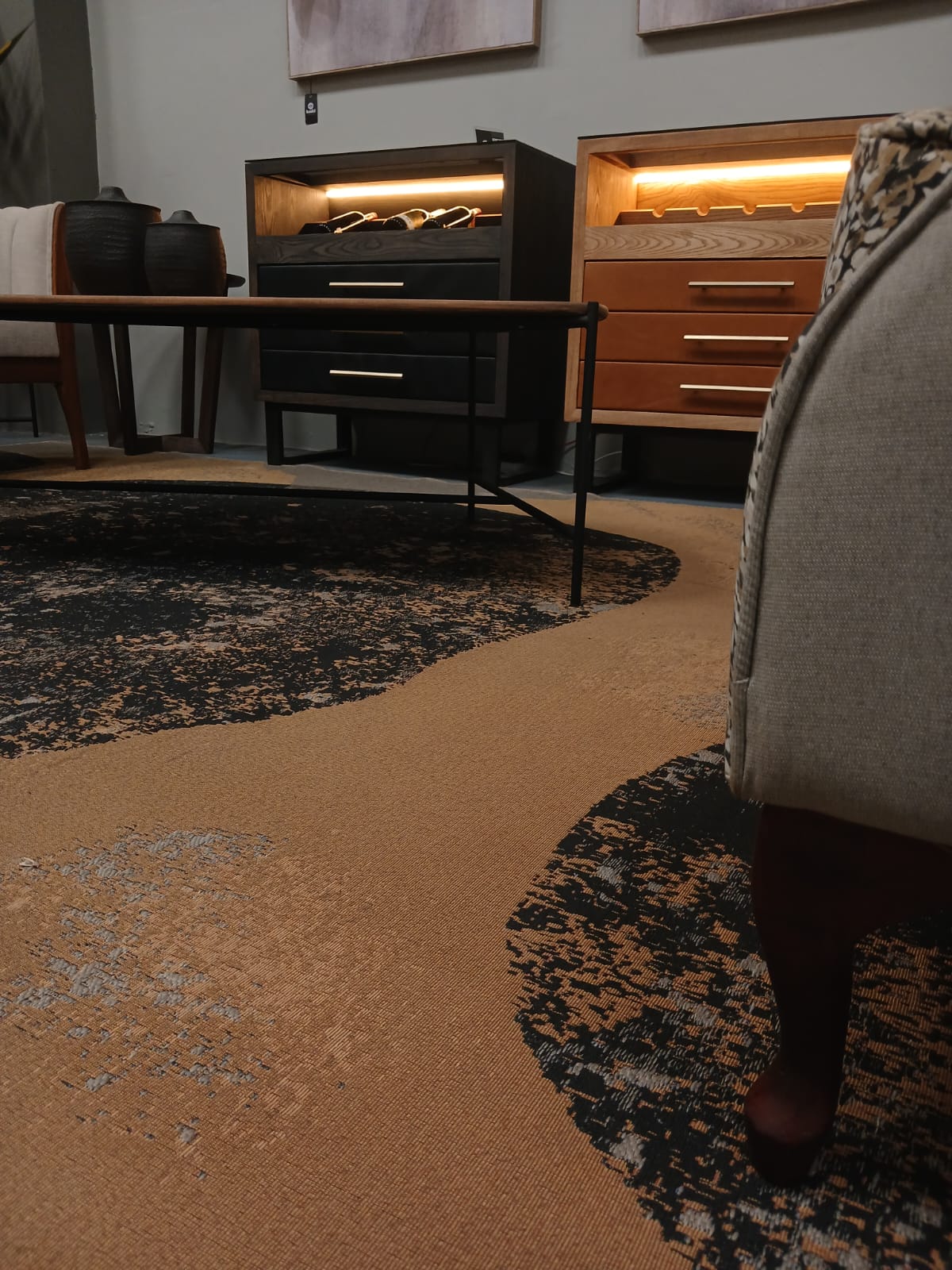 HANKI Lichen Gold rug by Monn styled in the George showroom