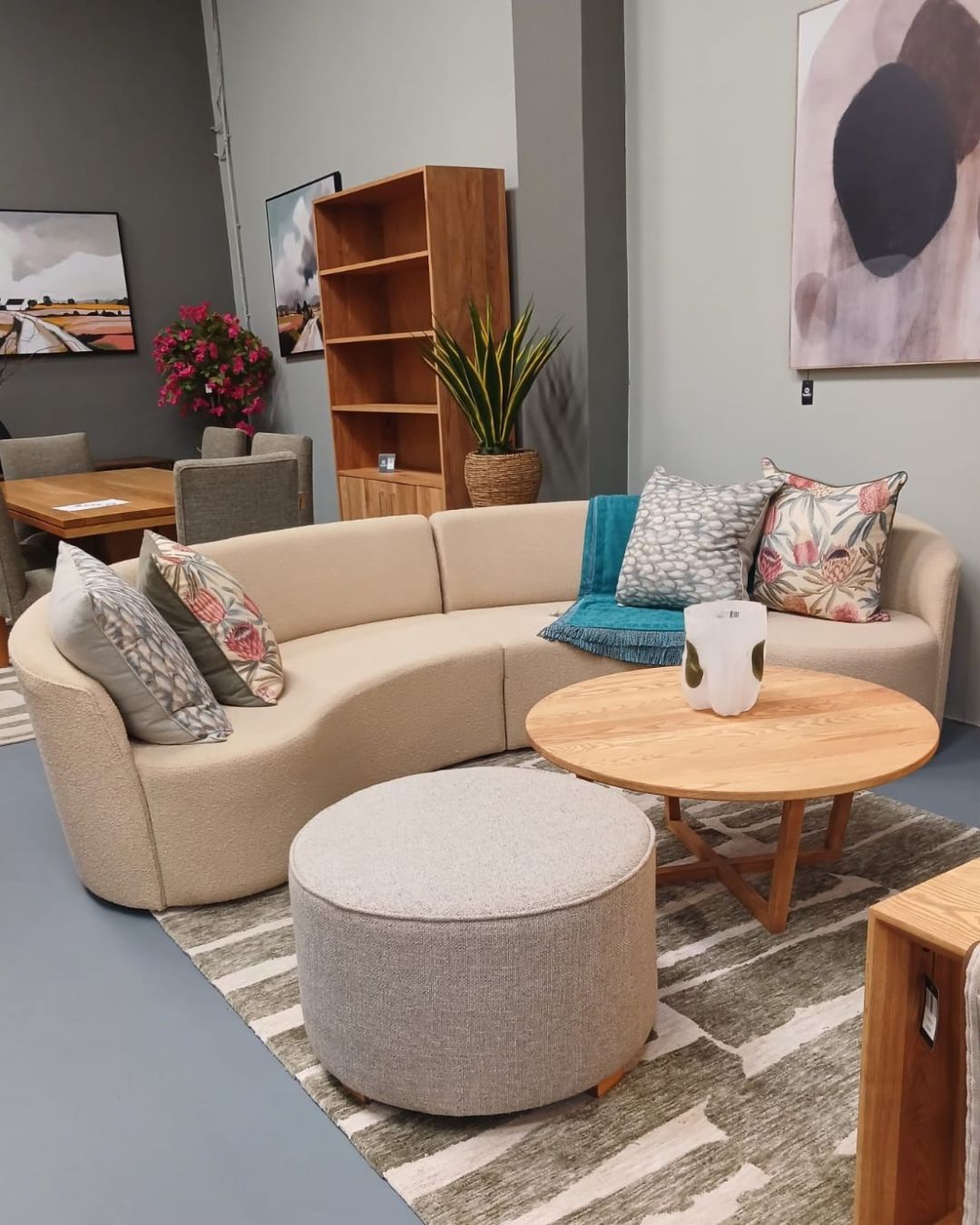 HANKI Luna boucle crescent sofa styled in the George showroom