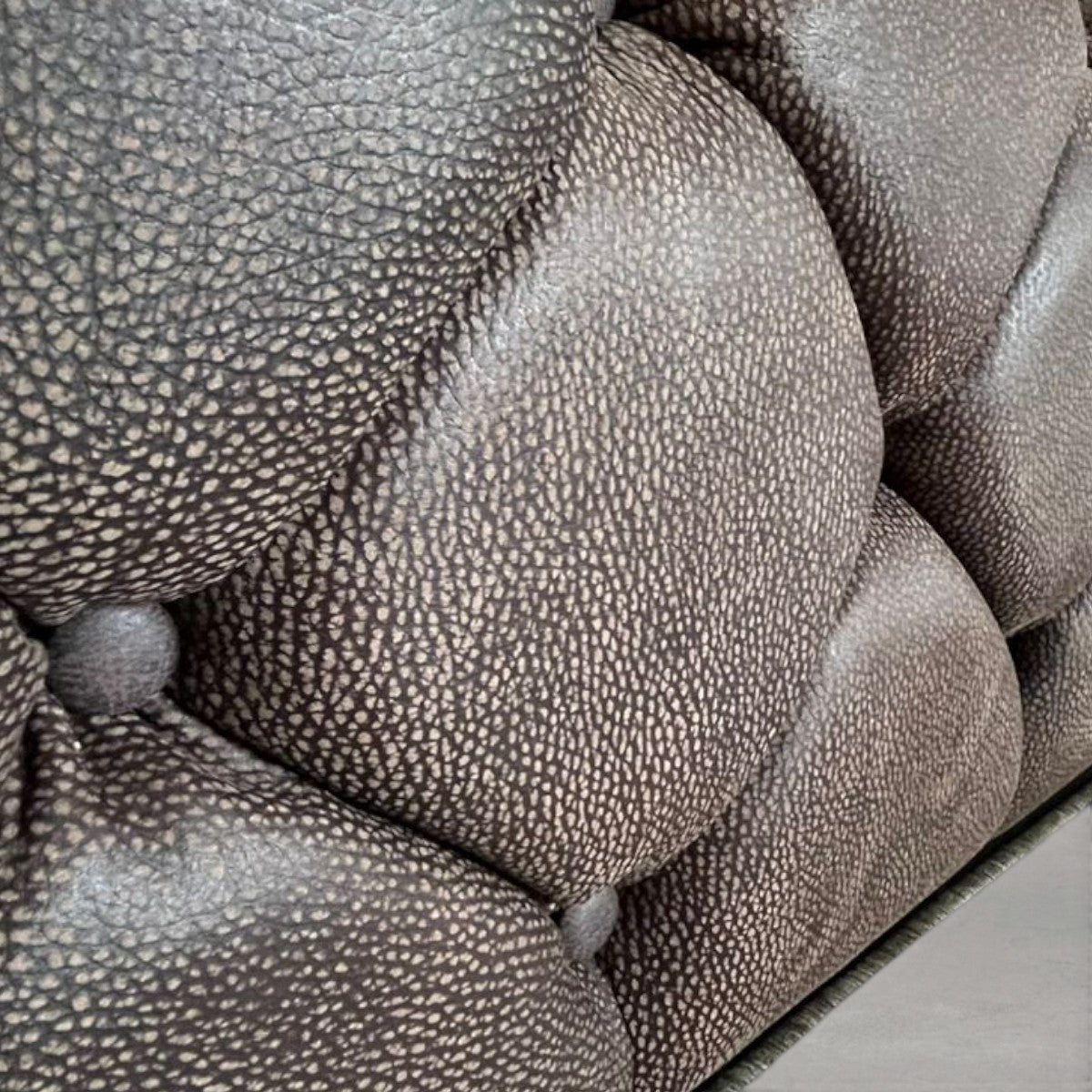 HANKI Duke sofa arm detail