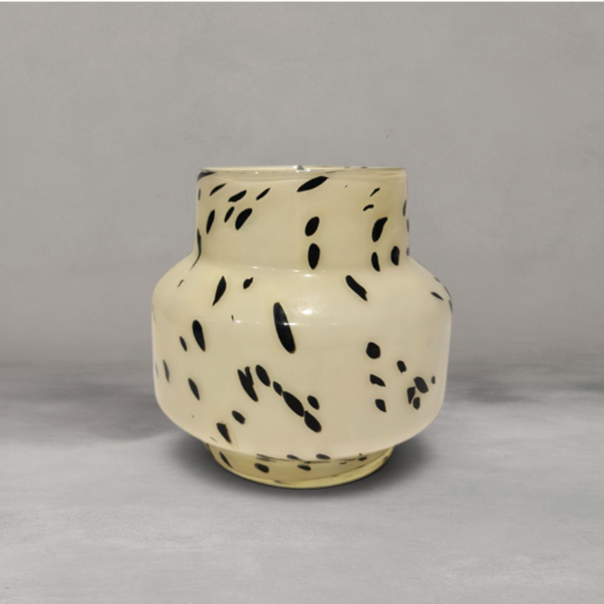 HANKI Black Spot Vase Medium graphic brushstroke ceramic décor